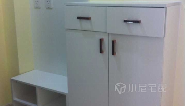 128㎡/三室一厅一卫/现代